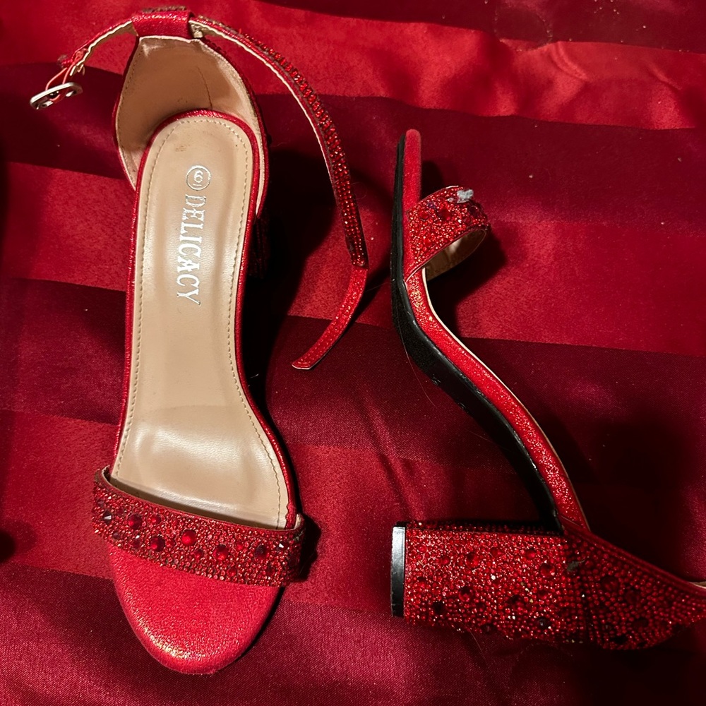Size 6 Red Heels